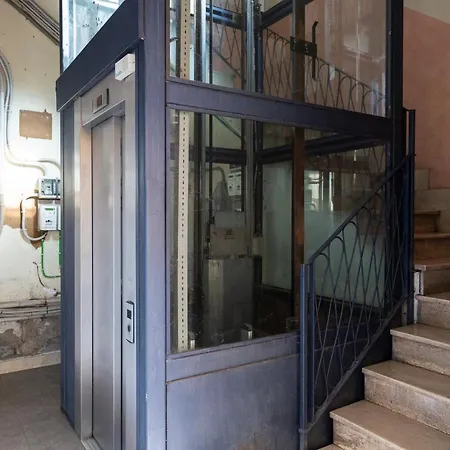 Pit Stop - Navigli Apartman Milánó