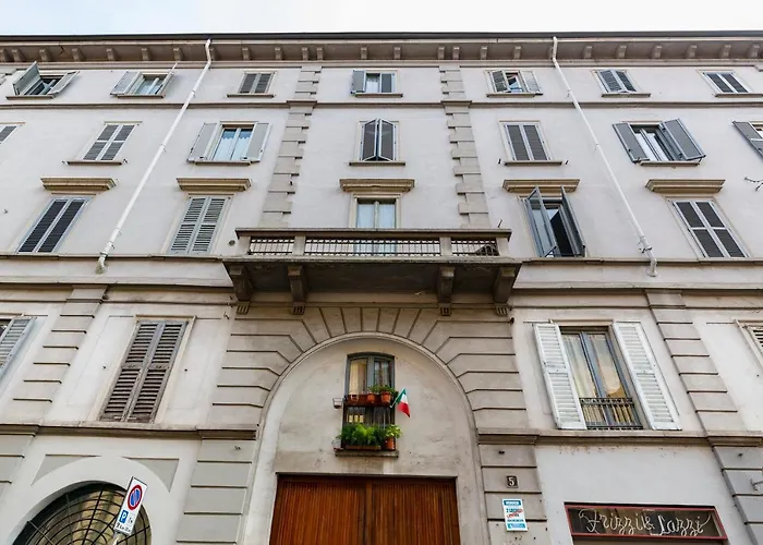 Pit Stop - Navigli * Milão