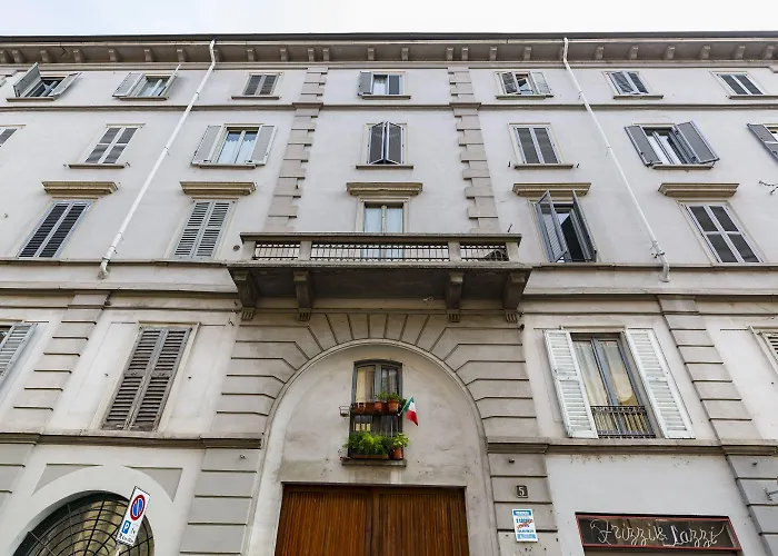 Pit Stop - Navigli * Milão