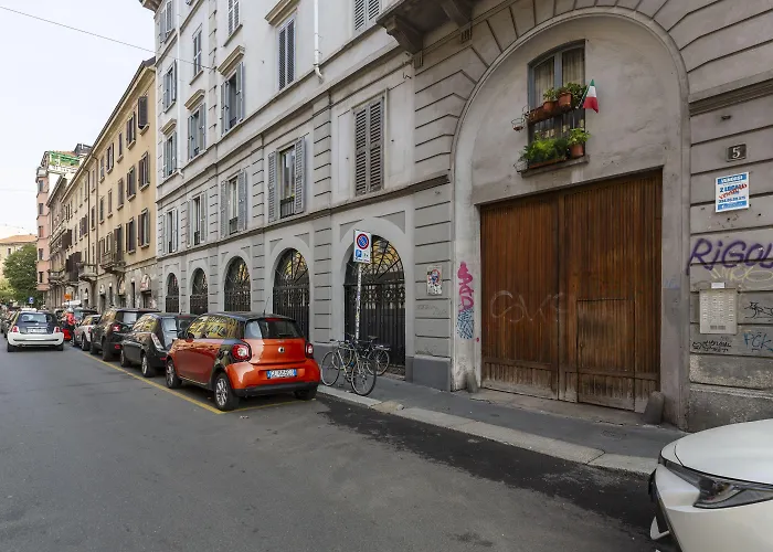 Pit Stop - Navigli * Milão