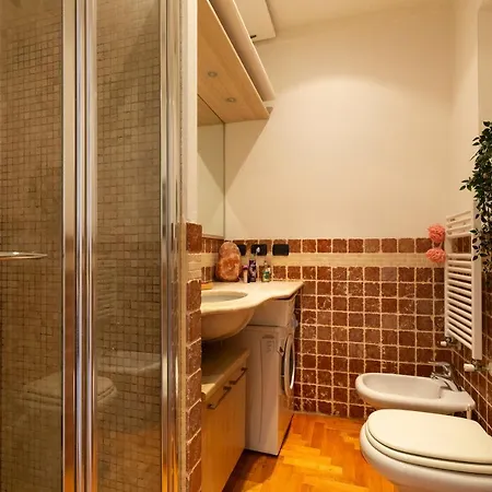 Pit Stop - Navigli * Milaan