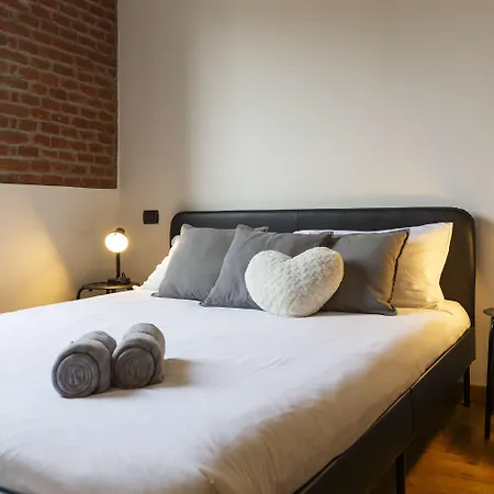 Pit Stop - Navigli * Milaan