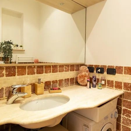 Pit Stop - Navigli *