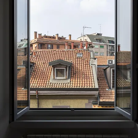 Pit Stop - Navigli * ミラノ